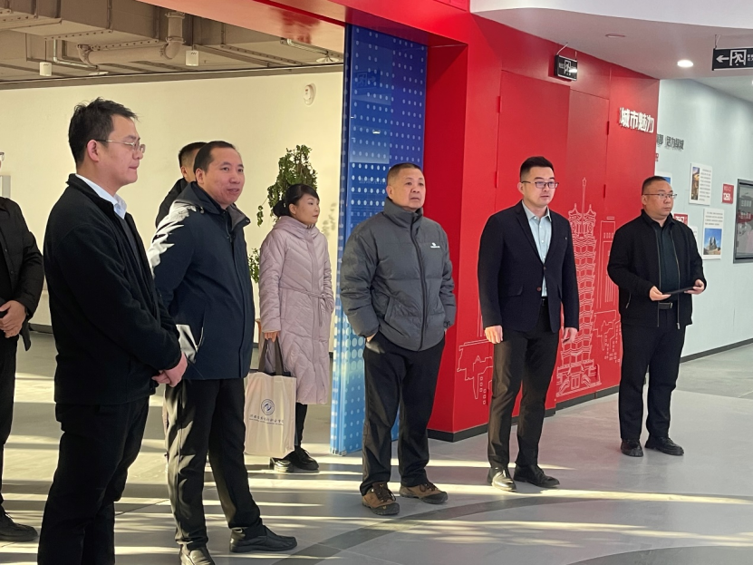 梁景予校长带队开展访企拓岗专项活动
